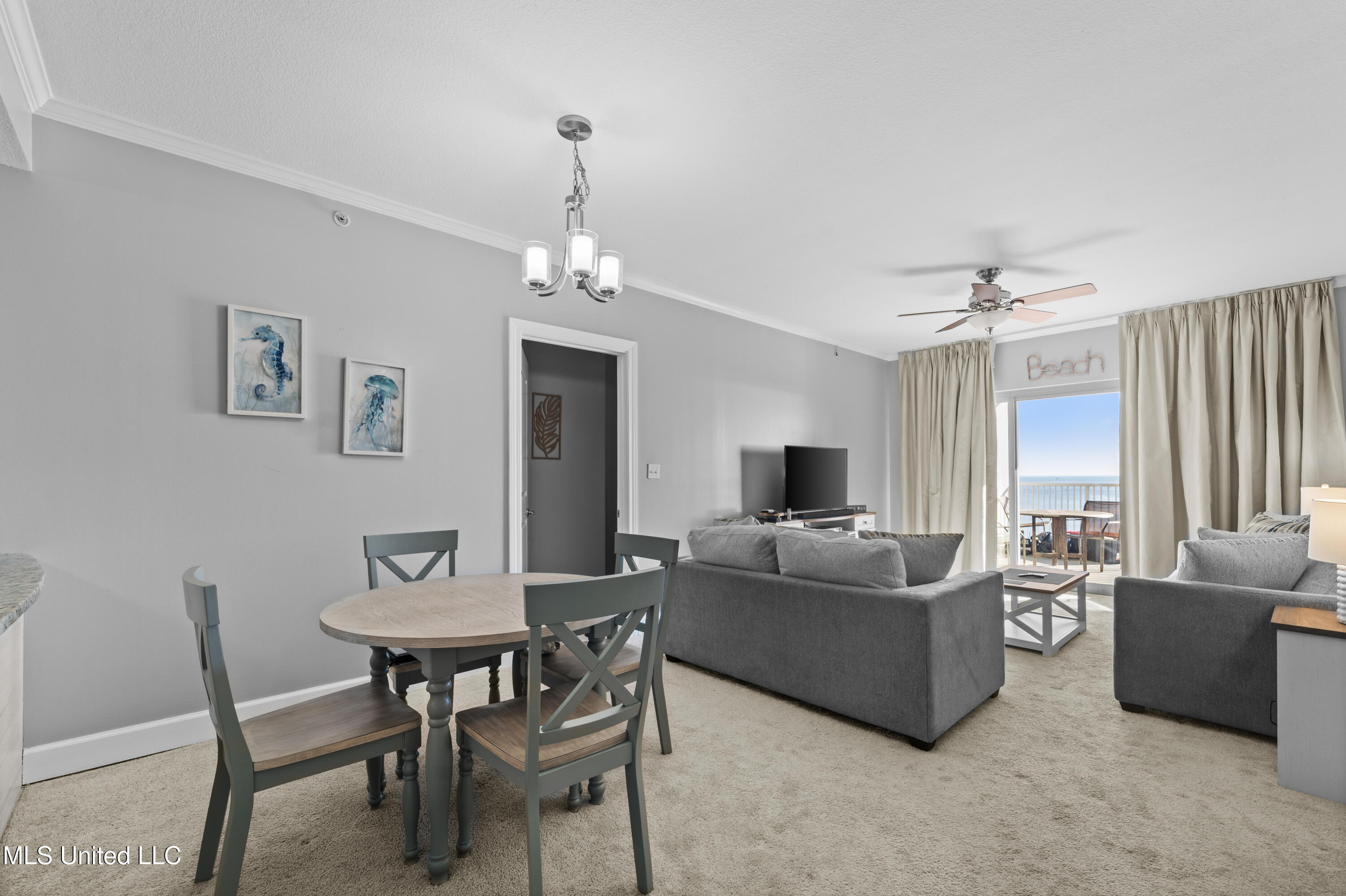 1899 Beach Boulevard, Unit 907 Biloxi, MS 39531 - Photo 10 of 17 Dinning