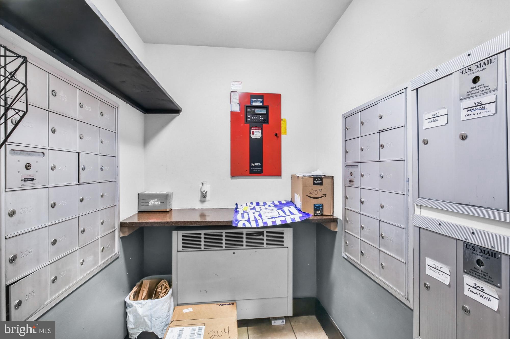 313 Arch Street, Unit 305 Philadelphia, PA 19106 - Photo 18 of 22