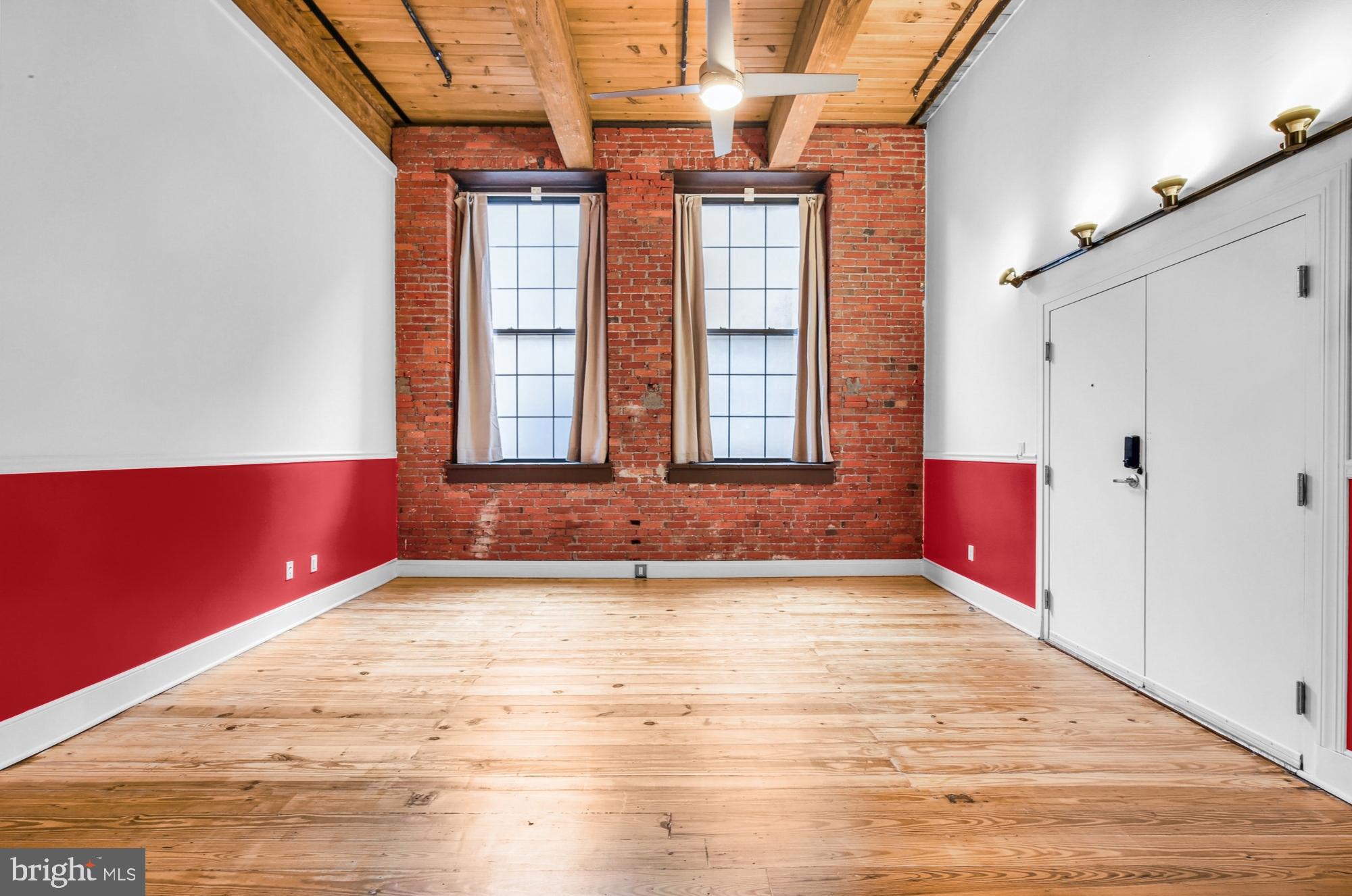 313 Arch Street, Unit 305 Philadelphia, PA 19106 - Photo 2 of 22