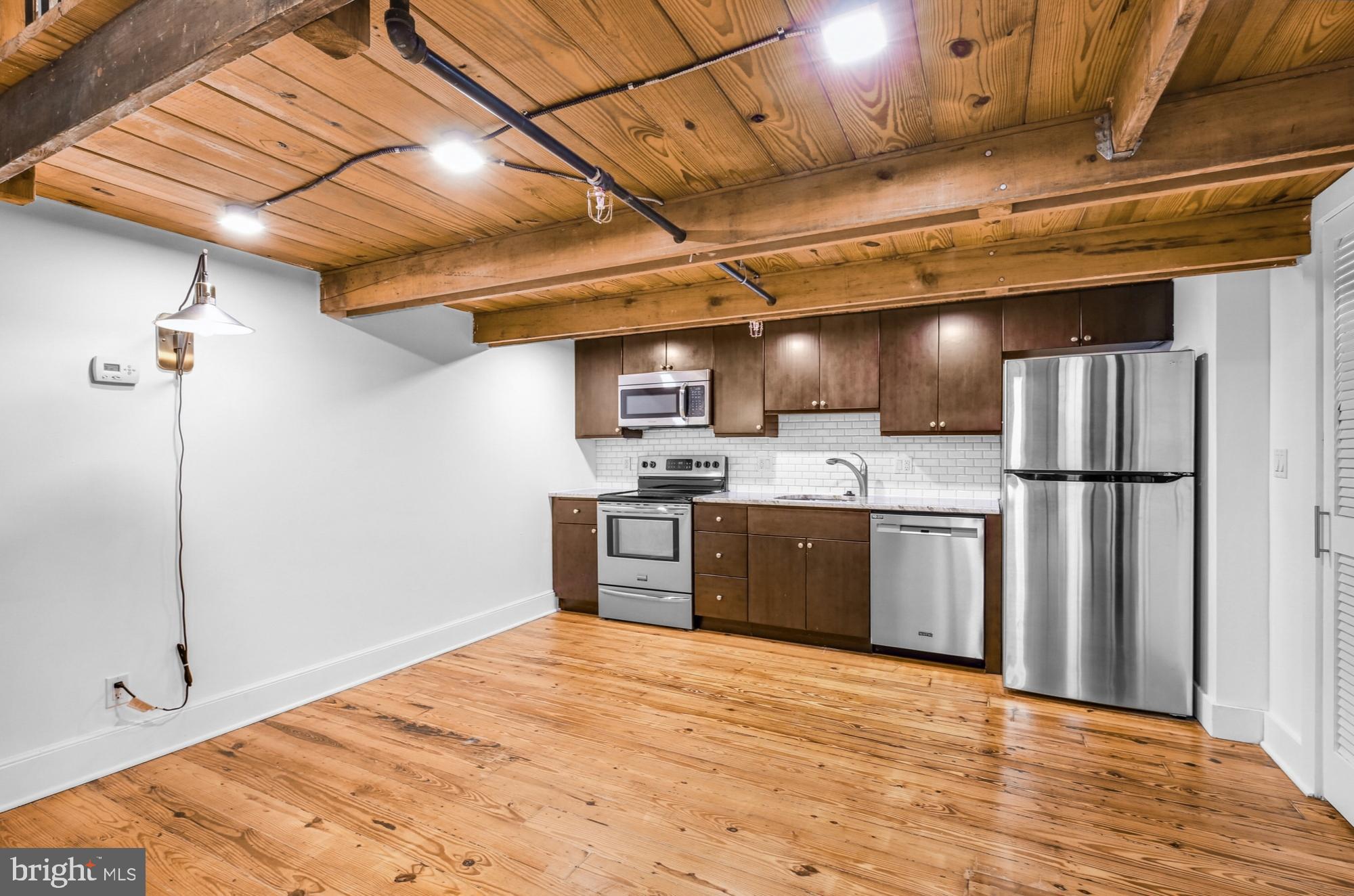 313 Arch Street, Unit 305 Philadelphia, PA 19106 - Photo 8 of 22