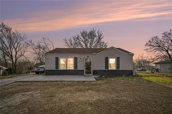 $149,900 | 2707 North 64th Street, Kansas City, KS 66104