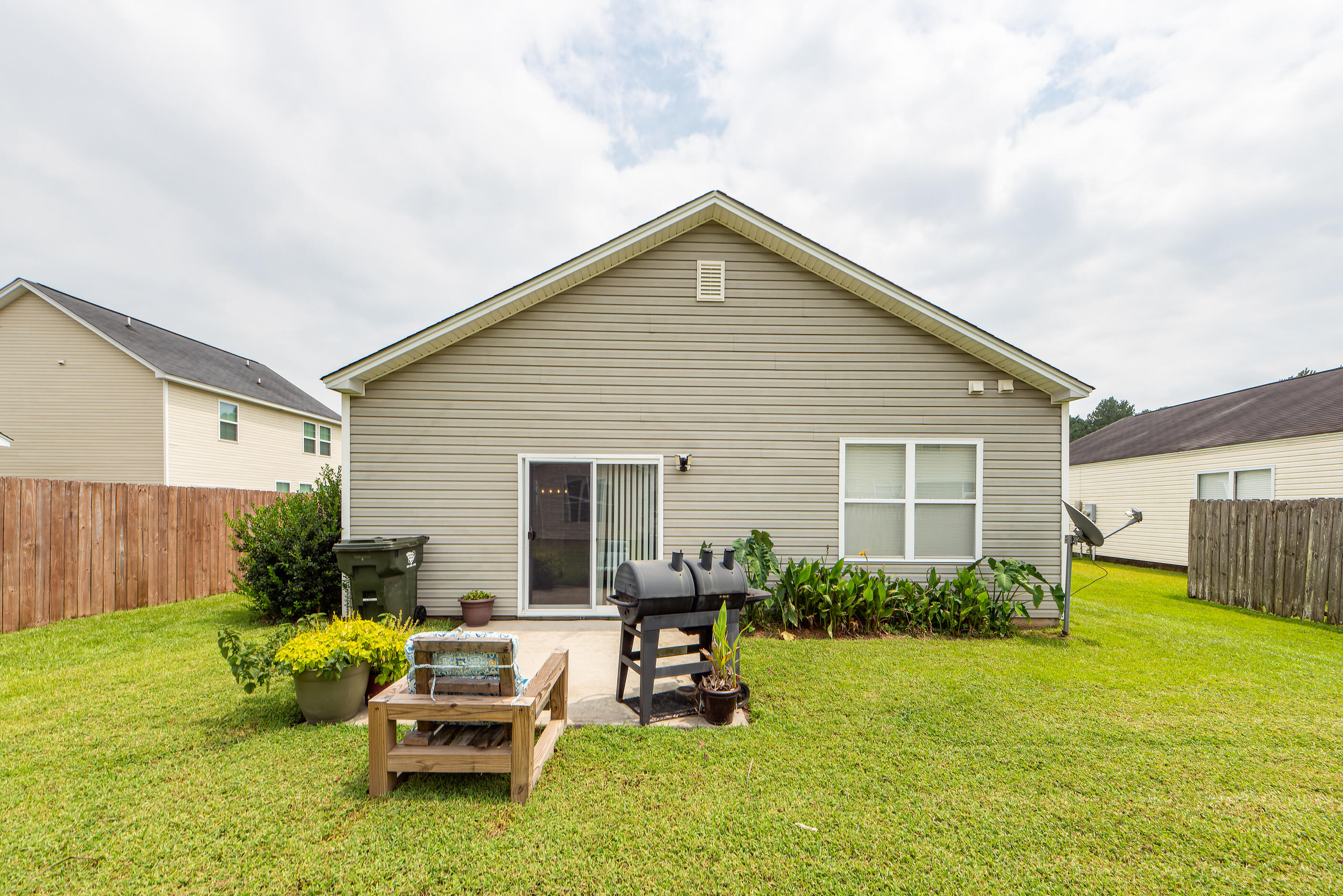 316 Stone Post Road Moncks Corner, SC 29461 - Photo 32 of 35 31
