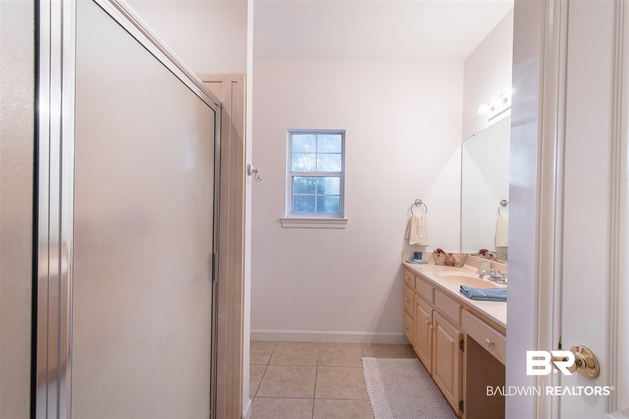 23561 3rd Street Fairhope, AL 36532 - Photo 42 of 50 Guest House Bathroom