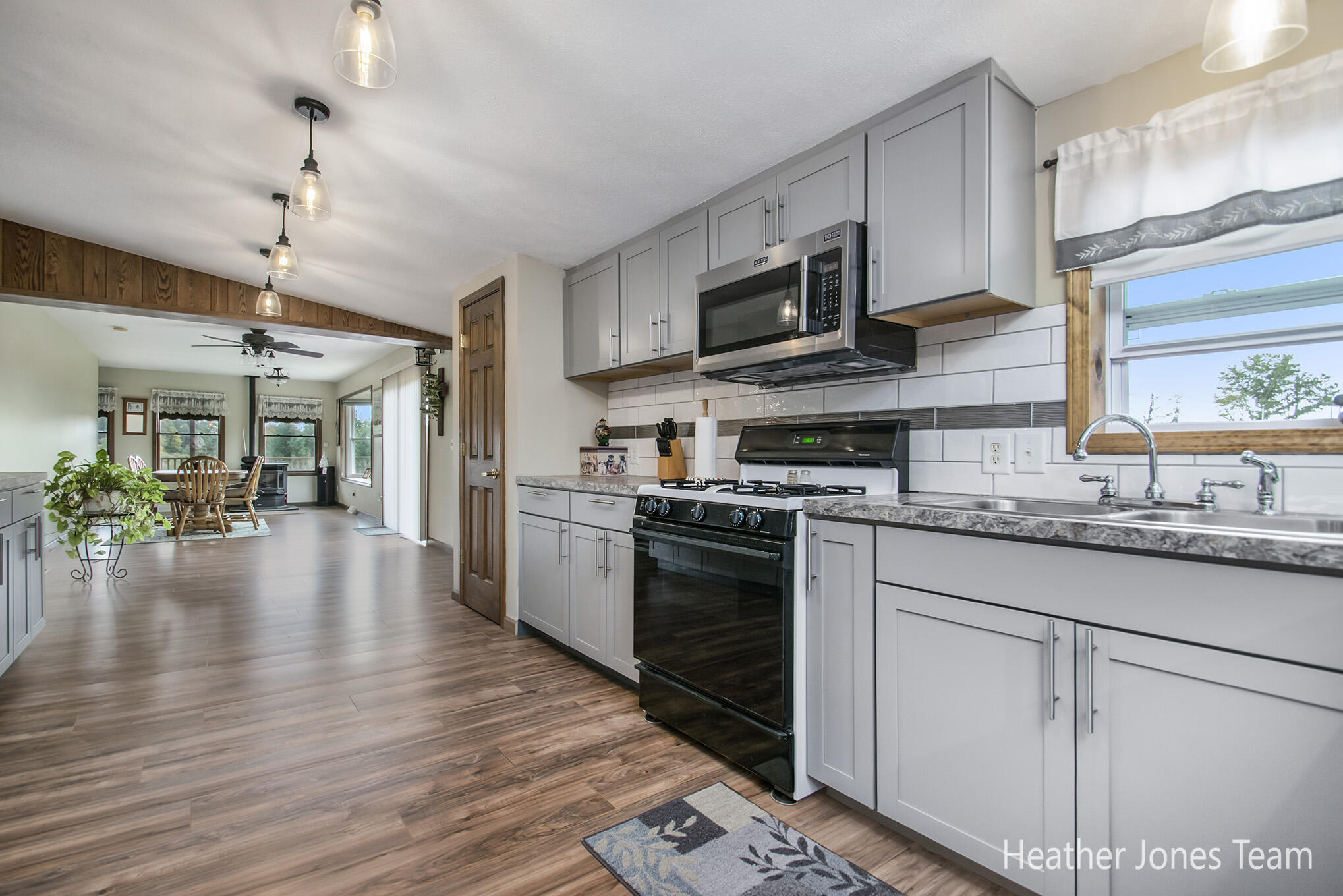 4633 Ferris Road Sheridan, MI 48884 - Photo 4 of 26 DSC_7694