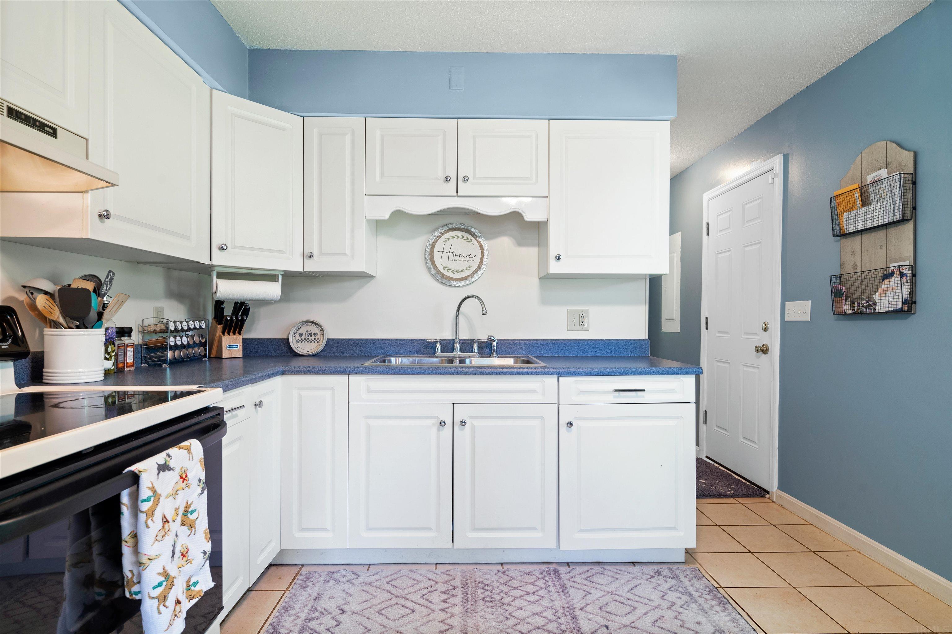 2012 South Red Bank Road Evansville, IN 47712 - Photo 7 of 21 Gallery Image 7