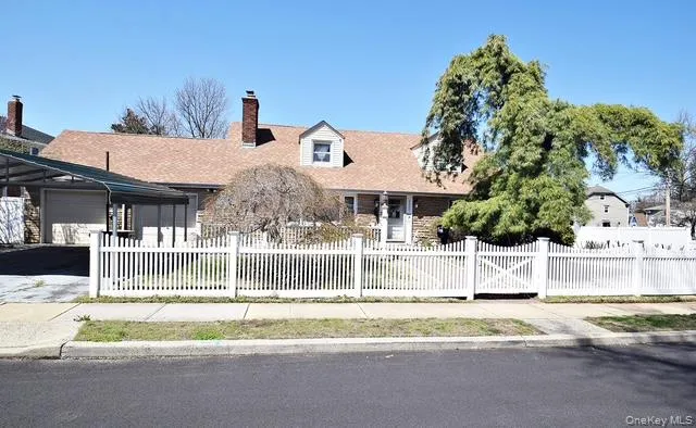 $829,000 | 2900 Stevens Street, Oceanside, NY 11572