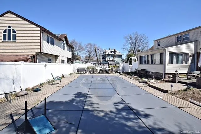 $829,000 | 2900 Stevens Street, Oceanside, NY 11572