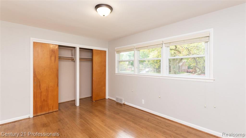2401 Derby Road Troy, MI 48084 - Photo 23 of 25