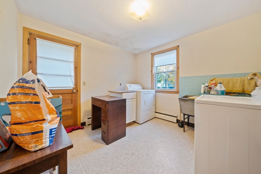 12 Prospect Park Boston, MA 02136 - Photo 27 of 42 a view of room with workspace and a window