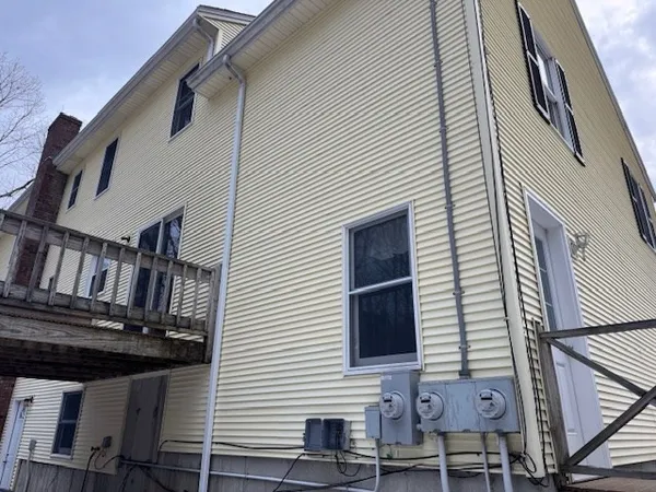 $359,900 | 147 East County Road, Unit 147, Rutland, MA 01543