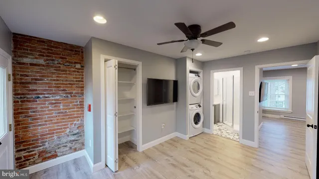 $1,885 | 27 South Church Street, Unit 2, West Chester, PA 19382