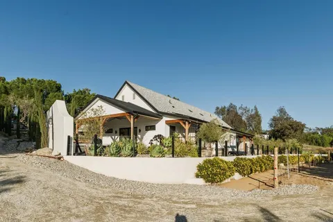 $2,919,000 | 35715 Calle Nopal, Temecula, CA 92592