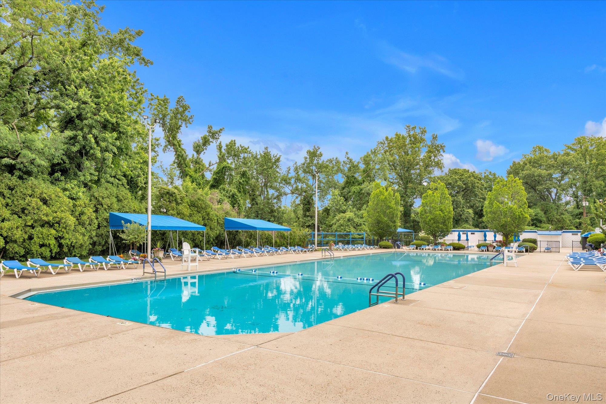 44 Terrace Circle, Unit 1D Great Neck, NY 11021 - Photo 16 of 19