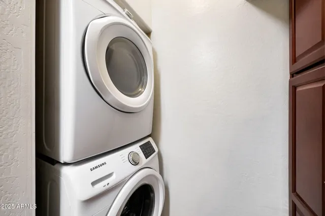 $249,900 | 2950 West Louise Drive, Unit 207, Phoenix, AZ 85027