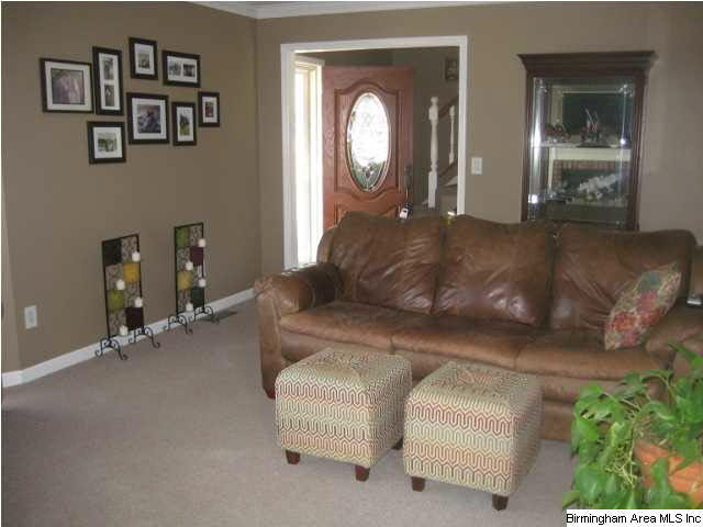 732 Cherrybrook Road Kimberly, AL 35091 - Photo 3 of 32