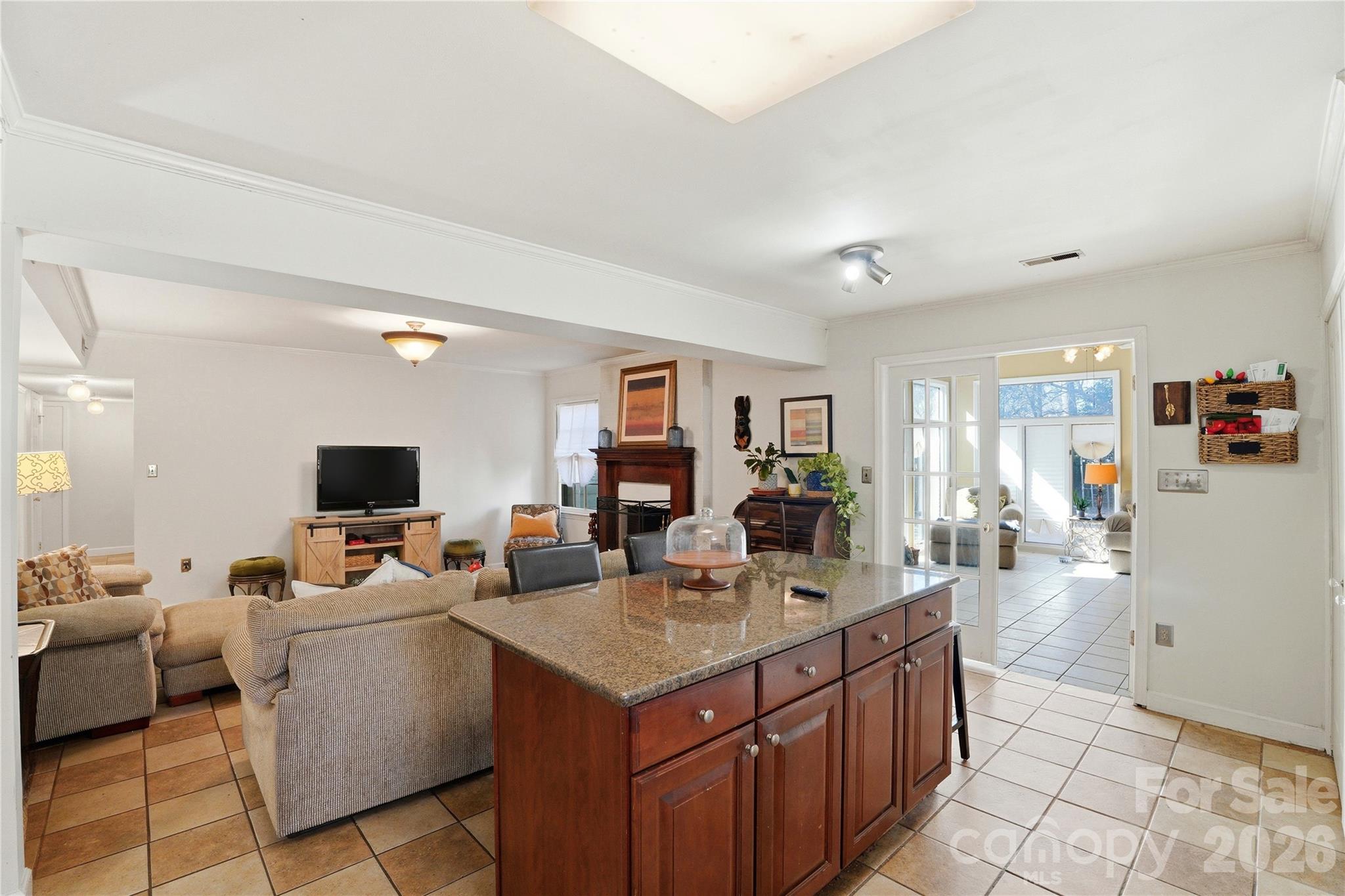 721 Falls Church Road Charlotte, NC 28270 - Photo 6 of 40 Gallery Image 6