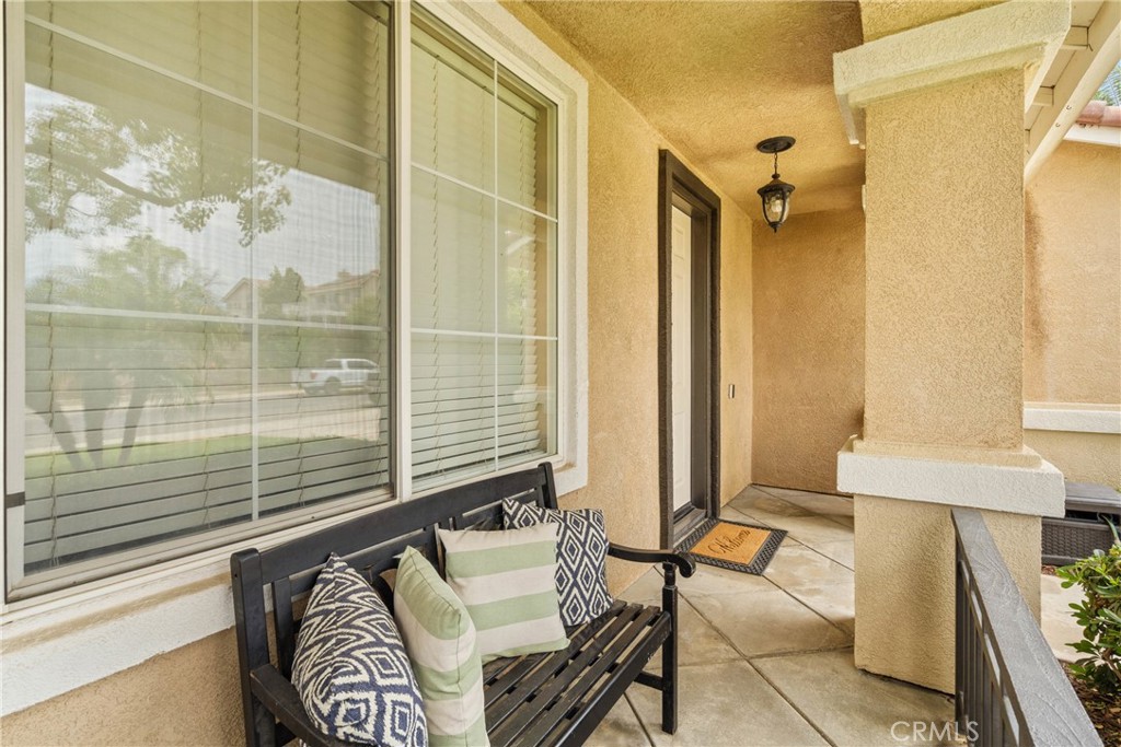 20727 Stony Brook Circle Riverside, CA 92508 - Photo 7 of 44