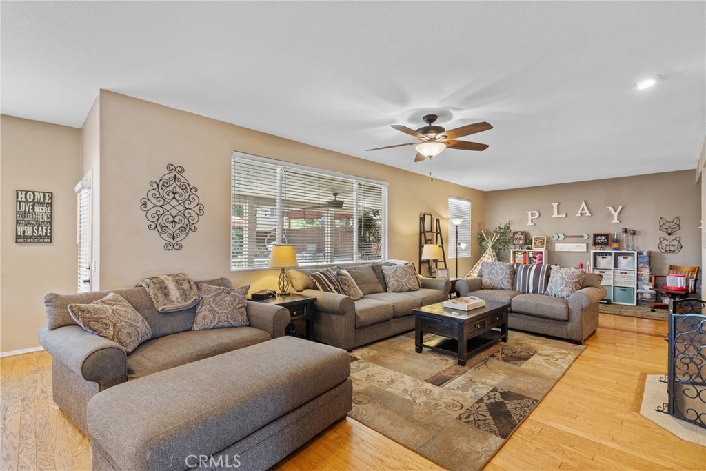 20727 Stony Brook Circle Riverside, CA 92508 - Photo 10 of 44