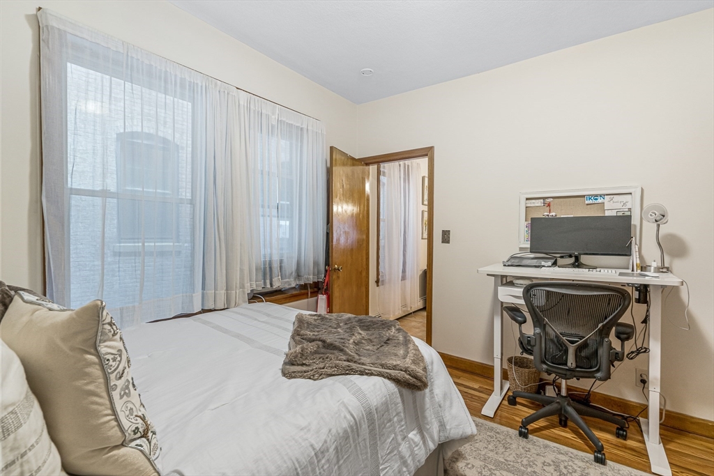 422 Hanover Street, Unit 3 Boston, MA 02113 - Photo 10 of 20