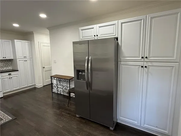 $4,300 | 1140 Goodwin Place Northeast, Unit 4, Atlanta, GA 30319