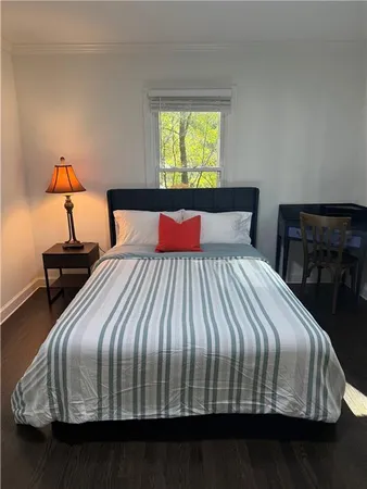 $4,300 | 1140 Goodwin Place Northeast, Unit 4, Atlanta, GA 30319