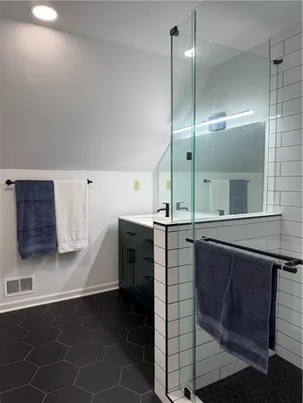 $4,300 | 1140 Goodwin Place Northeast, Unit 4, Atlanta, GA 30319
