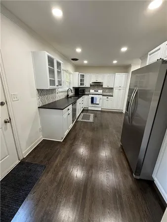 $4,300 | 1140 Goodwin Place Northeast, Unit 4, Atlanta, GA 30319