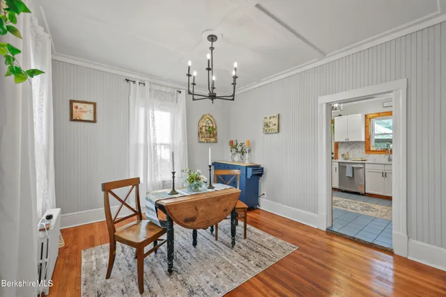 $279,999 | 20 Greenway Street, Pittsfield, MA 01201