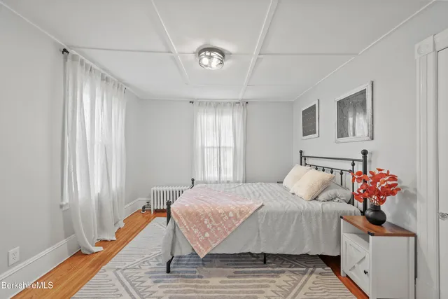 $279,999 | 20 Greenway Street, Pittsfield, MA 01201