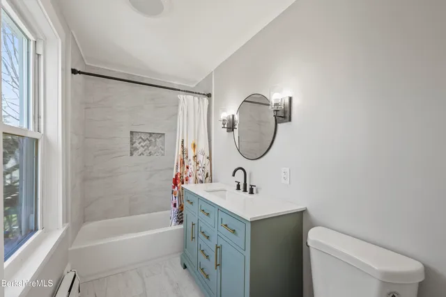 $279,999 | 20 Greenway Street, Pittsfield, MA 01201