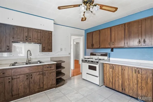 $155,000 | 10346 St Henry Lane, St. Ann, MO 63074