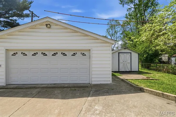 $155,000 | 10346 St Henry Lane, St. Ann, MO 63074