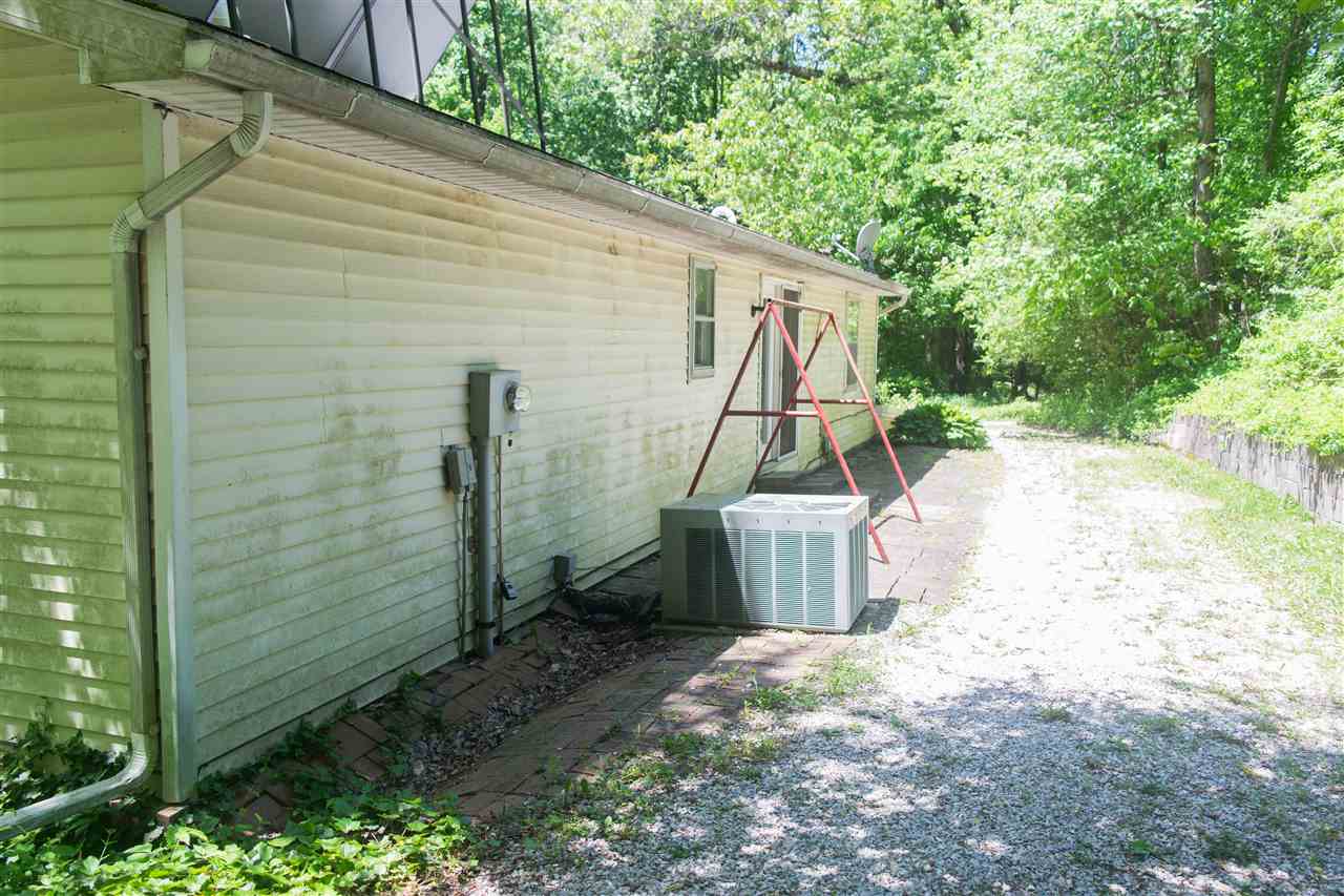 6148 Little Schaefer Road Evansville, IN 47720 - Photo 4 of 35 Gallery Image 4