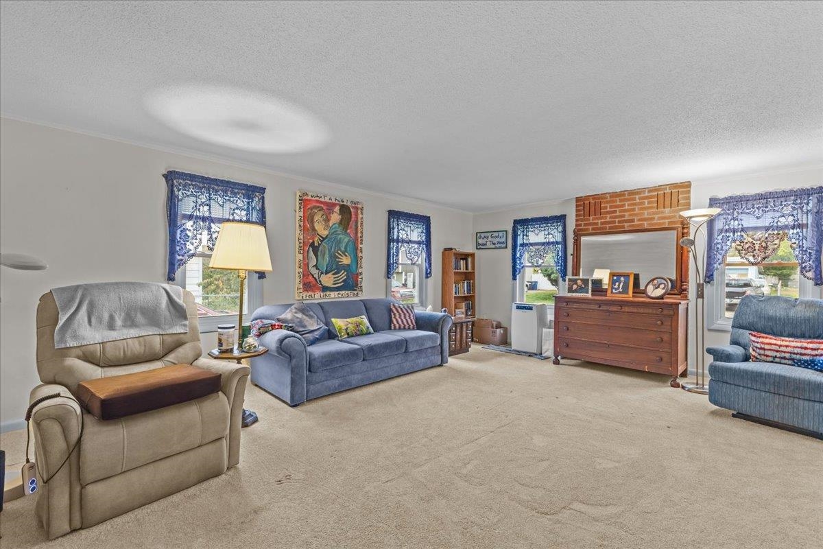 32 Birch Court Burlington, VT 05408 - Photo 12 of 29