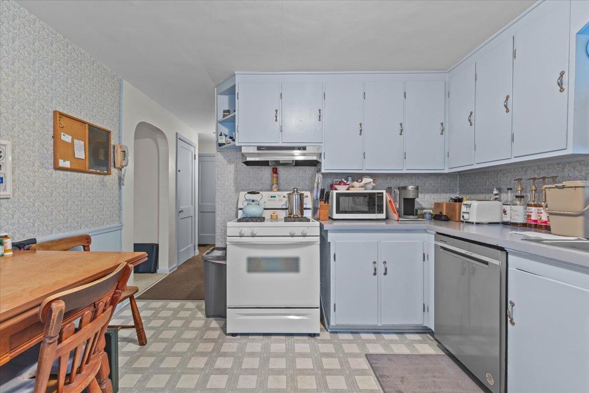 32 Birch Court Burlington, VT 05408 - Photo 15 of 29