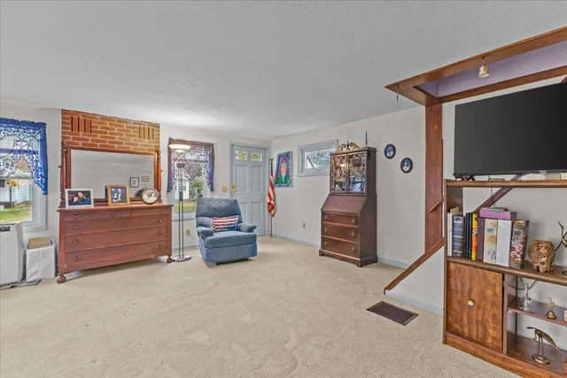 $418,000 | 32 Birch Court, Burlington, VT 05408