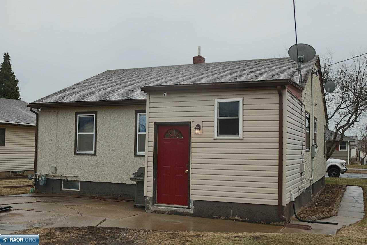 1209 18th Street South Virginia, MN 55792 - Photo 3 of 28