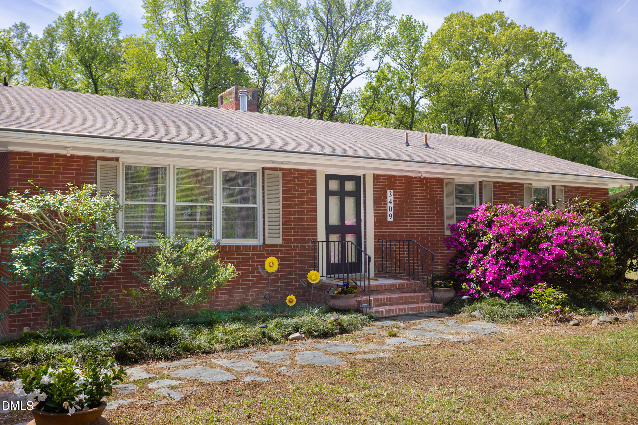 3409_Pickett_MLS-1