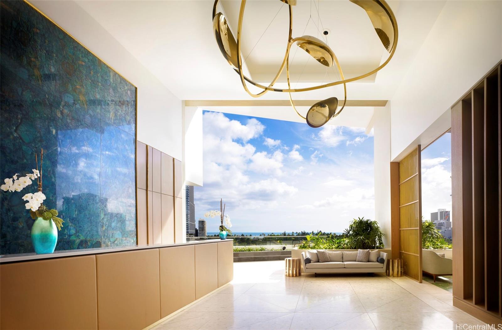 2139 Kūhiō Avenue, Unit 34 Honolulu, HI 96815 - Photo 21 of 25