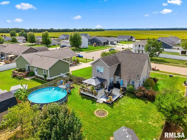 $345,000 | 220 Stillwater Drive, Chillicothe, IL 61523