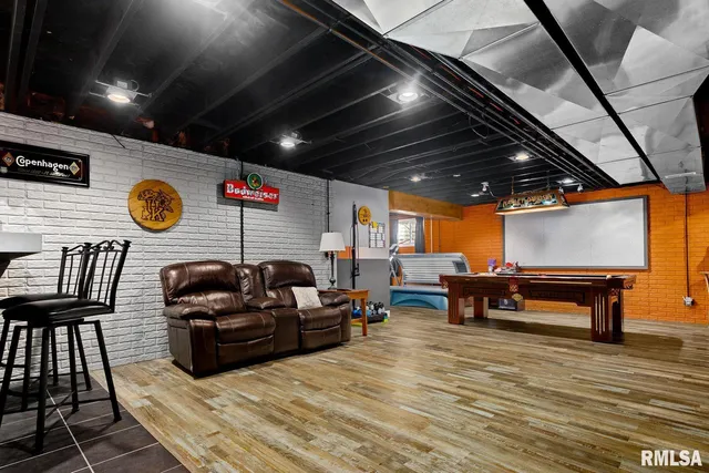 $345,000 | 220 Stillwater Drive, Chillicothe, IL 61523