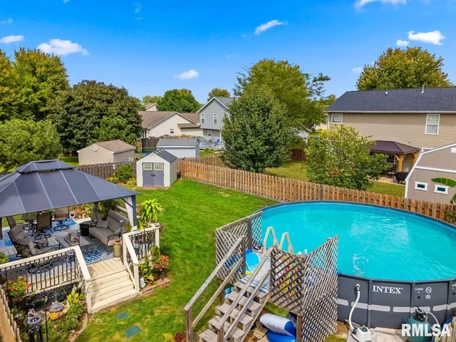 $345,000 | 220 Stillwater Drive, Chillicothe, IL 61523