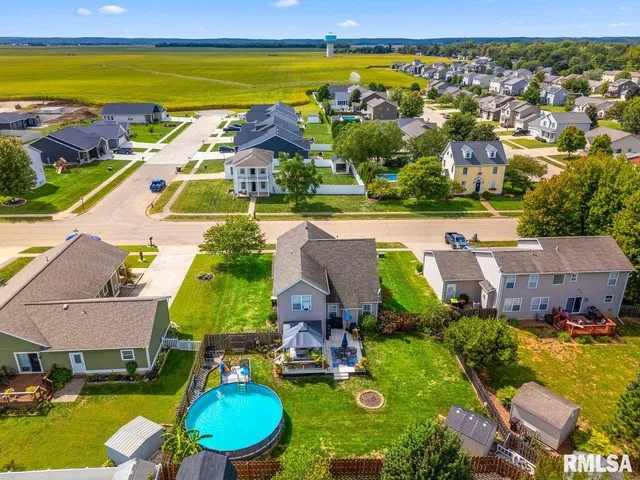 $345,000 | 220 Stillwater Drive, Chillicothe, IL 61523