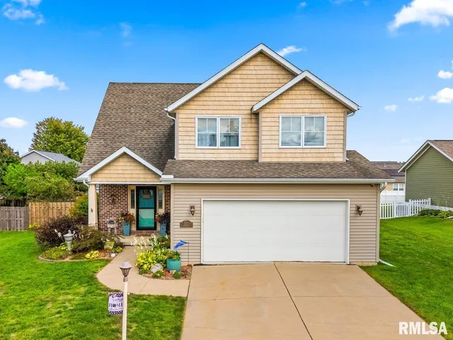 $345,000 | 220 Stillwater Drive, Chillicothe, IL 61523