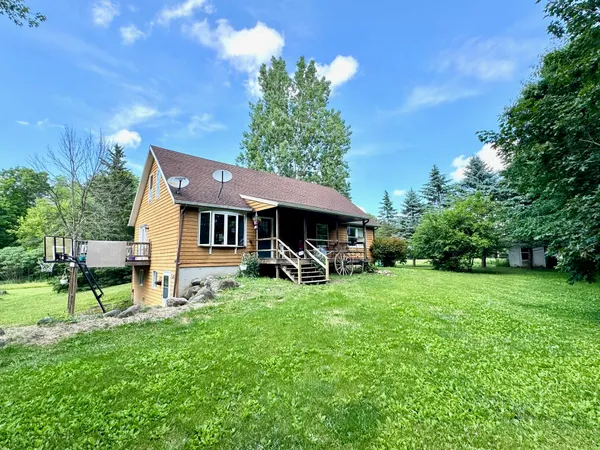 $624,500 | N1484 Schmidt Road, Cambria, WI 53923