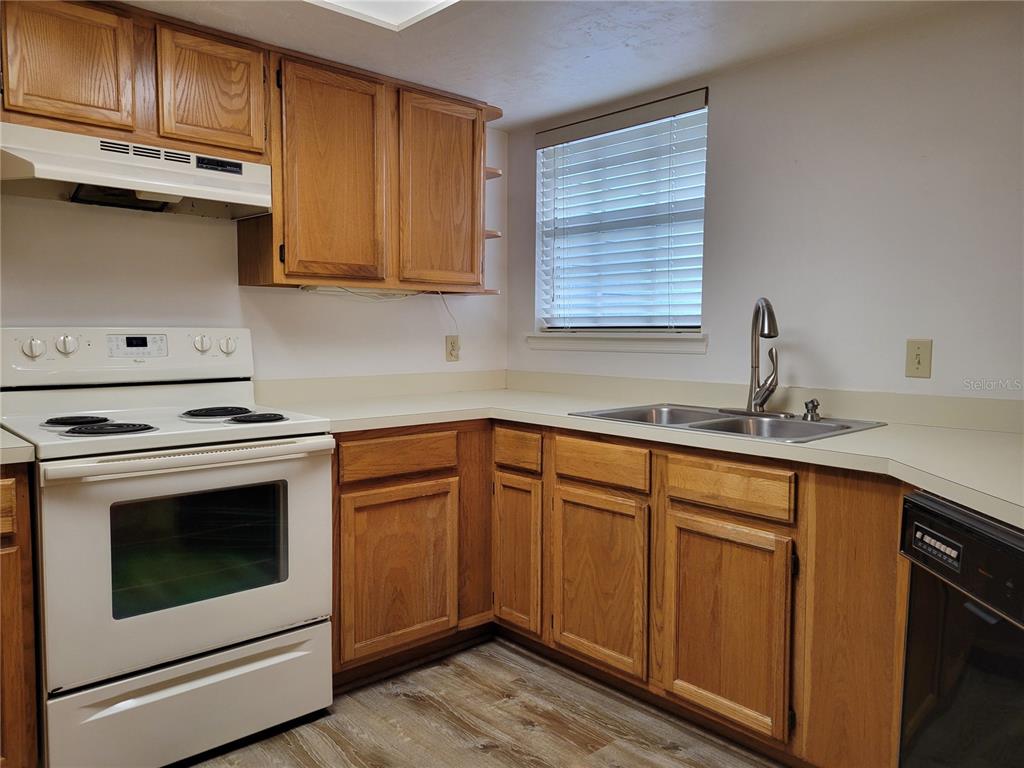 415 Northwest 50th Boulevard, Unit 415 Gainesville, FL 32607 - Photo 13 of 37
