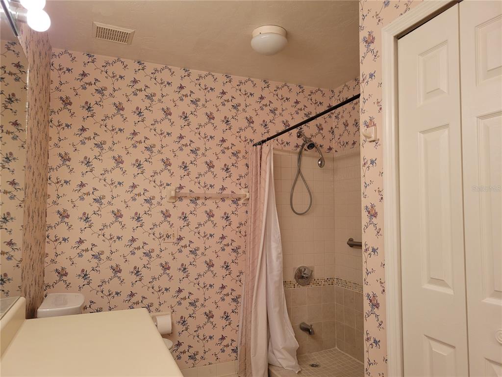 415 Northwest 50th Boulevard, Unit 415 Gainesville, FL 32607 - Photo 23 of 37