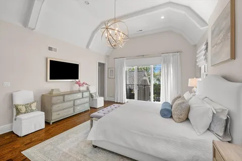$2,395,000 | 1482 Edgewood Lane, Winnetka, IL 60093