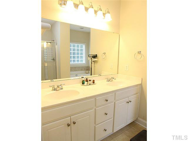448 Jamison Drive Raleigh, NC 27610 - Photo 14 of 25 Gallery Image 14