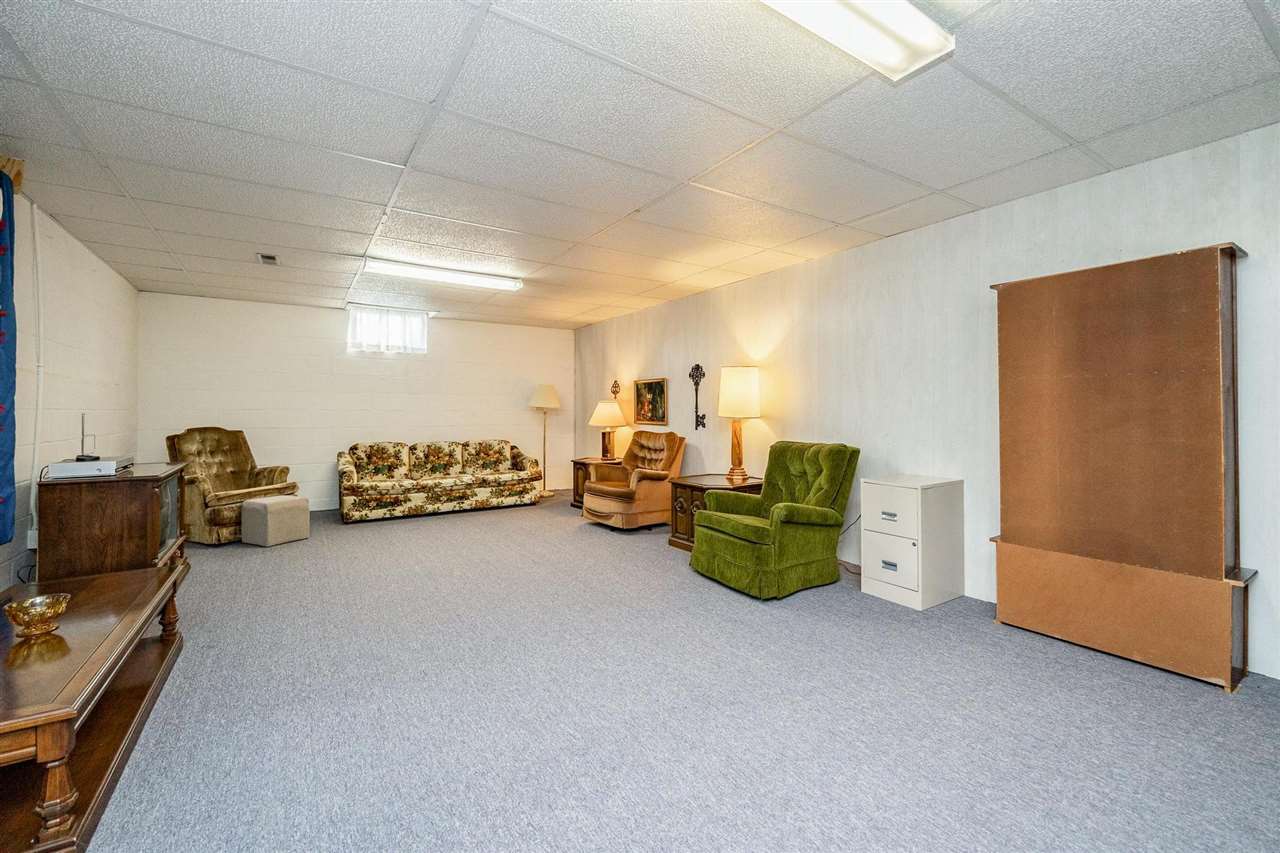 331 West Sovers Street Solon, IA 52333 - Photo 24 of 39 Gallery Image 24